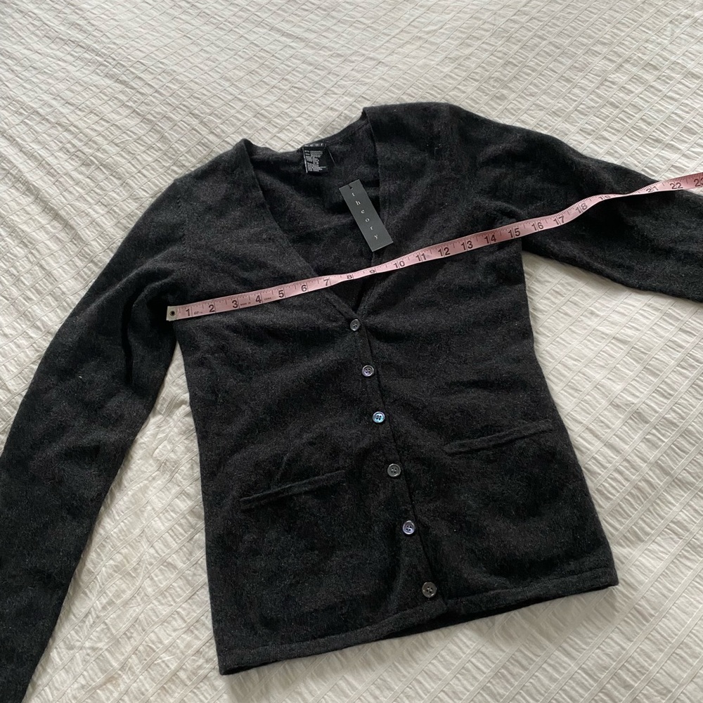 NWT! Theory cashmere cardigan Sz S